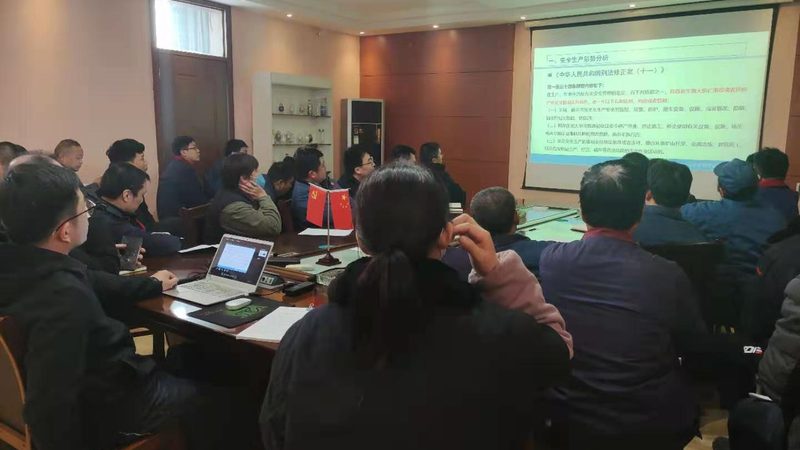 小标题：了解证书含金量，别被“保过”误导