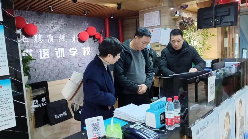 叉车培训教材电子版：如何挑选合适的资源